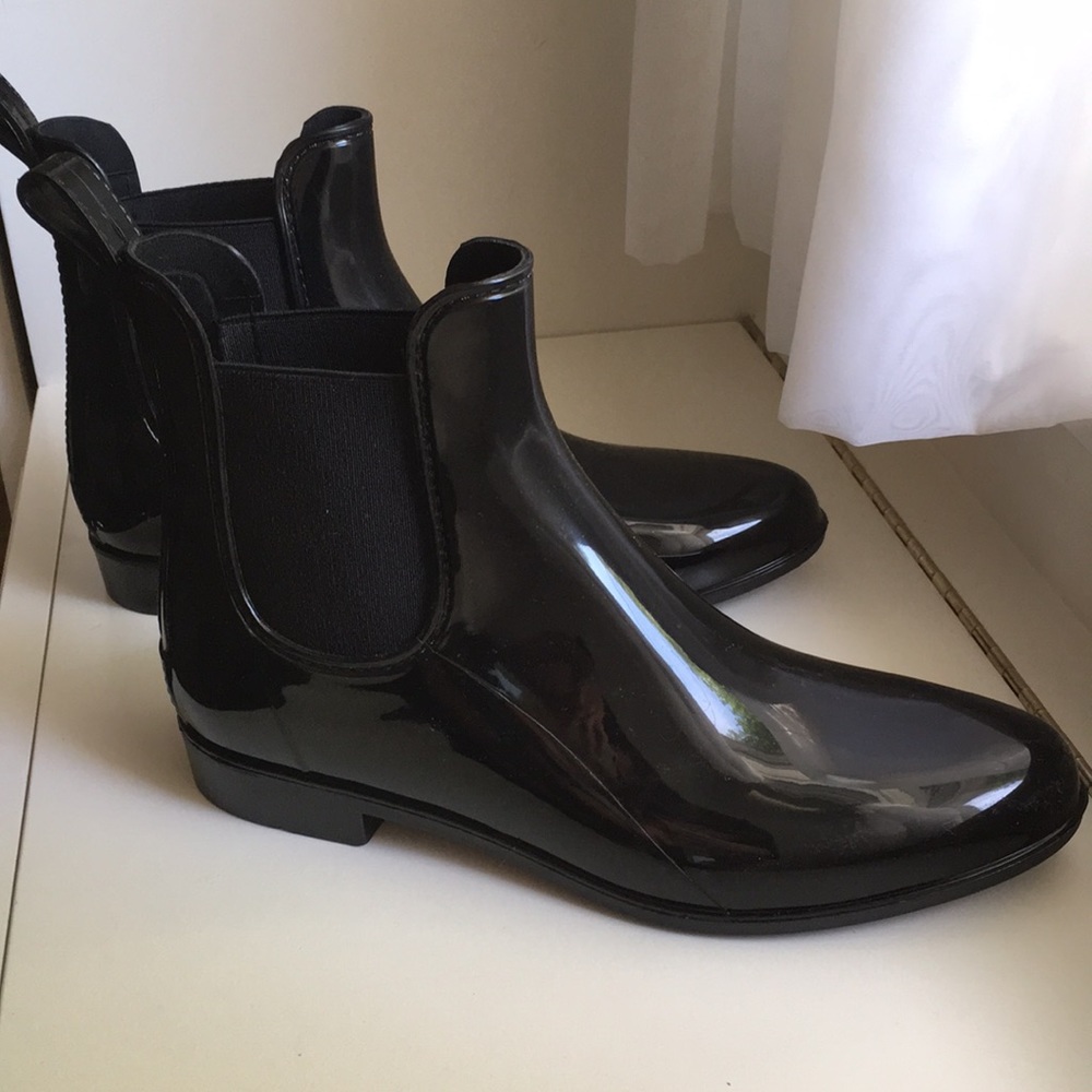 Sam Edelman black patent rain booties